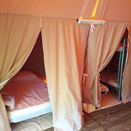 Tente Canadienne Marcilly-Sur-Vienne Bagian luar foto